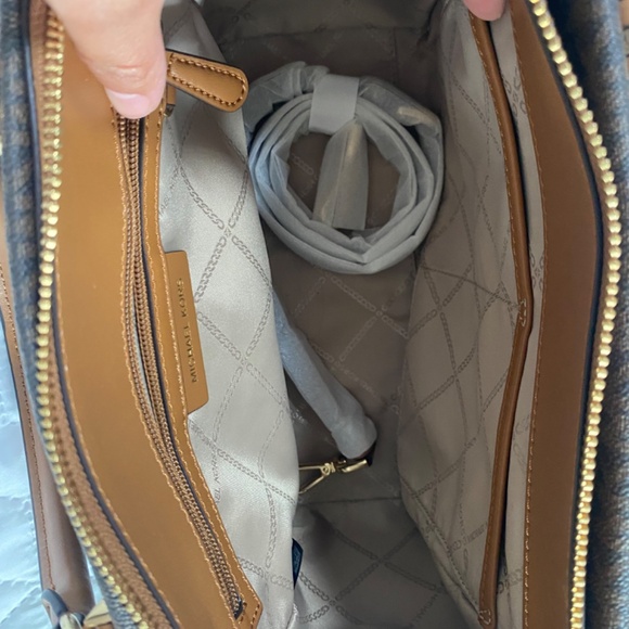 MK Michael Kors Medium Logo Satchel - Picture 9 of 14